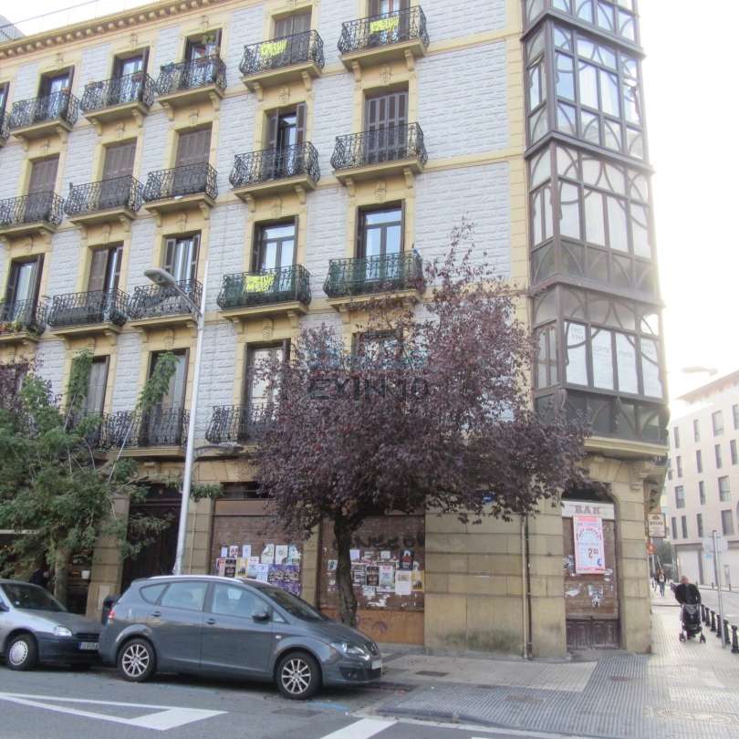 Local Comercial Parcialmente Acondicionado En Plaza Easo K31856